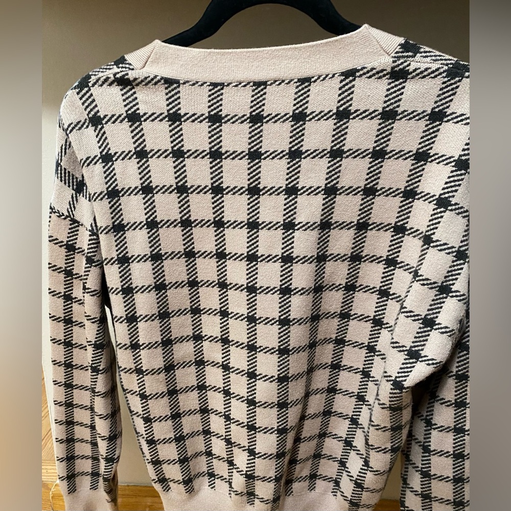 Le Lis Houndstooth Knitted Cami & Matching Cardigan Sweater, Size Medium - Picture 5 of 5
